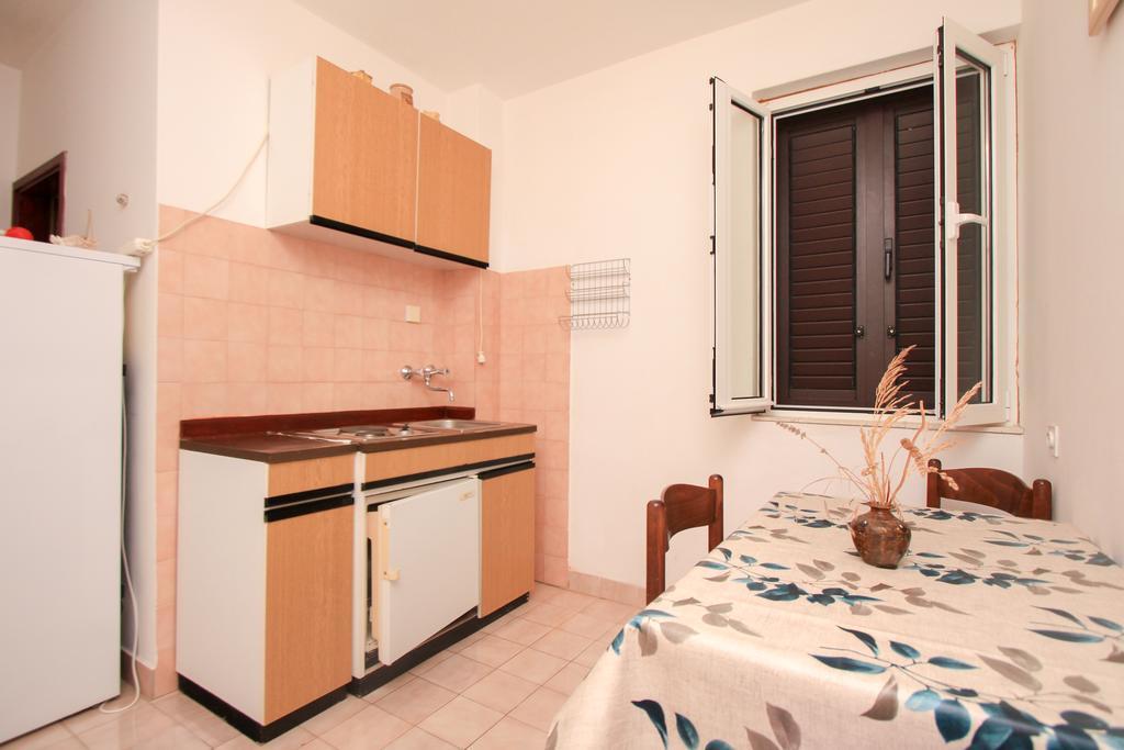 Apartments Lea Prizba Ruang foto
